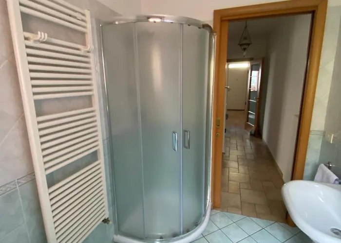 Regina House * Κατόλικα